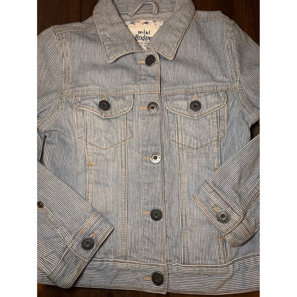 Mini Boden Kids Blue White Hickory Stripe Denim Trucker Jacket Size 5-6Y floral
